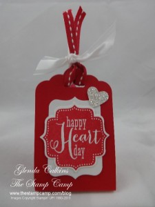 Scallop Tag Topper Punch Sucker Holder